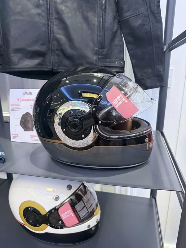 Royal Enfield Apparel, Frankfurt, Frankfurt nad Mohanem – fotka 7