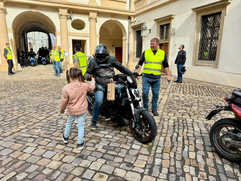 Skůtršňůra, Praha – fotka 6