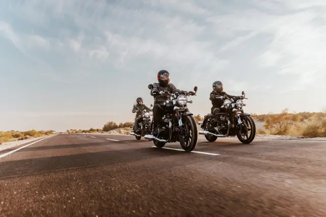 Royal Enfield Super Meteor 650, fotografie 12