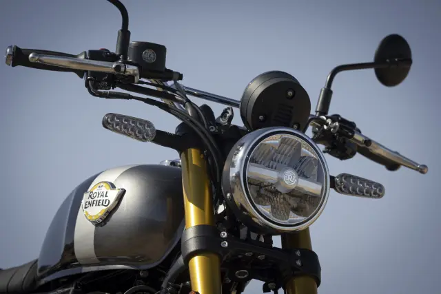 Royal Enfield Bear 650, fotografie 121