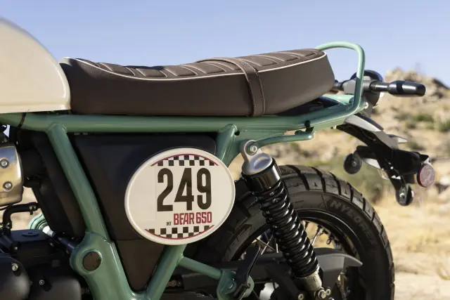 Royal Enfield Bear 650, fotografie 133