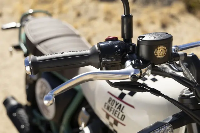 Royal Enfield Bear 650, fotografie 140