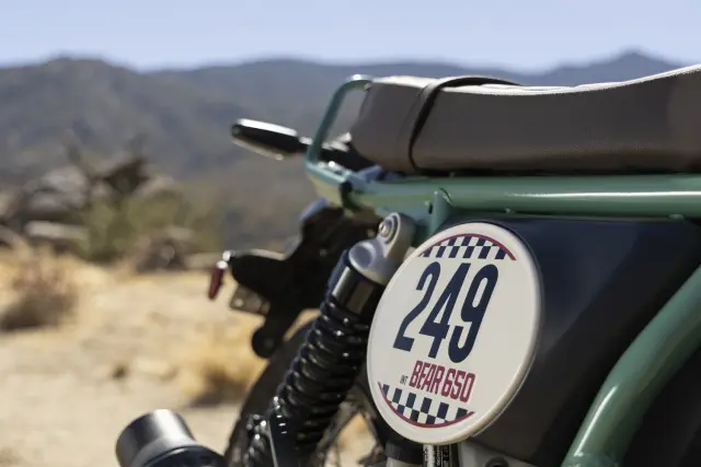 Royal Enfield Bear 650, fotografie 141