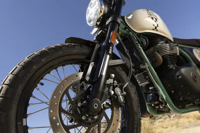 Royal Enfield Bear 650, fotografie 146