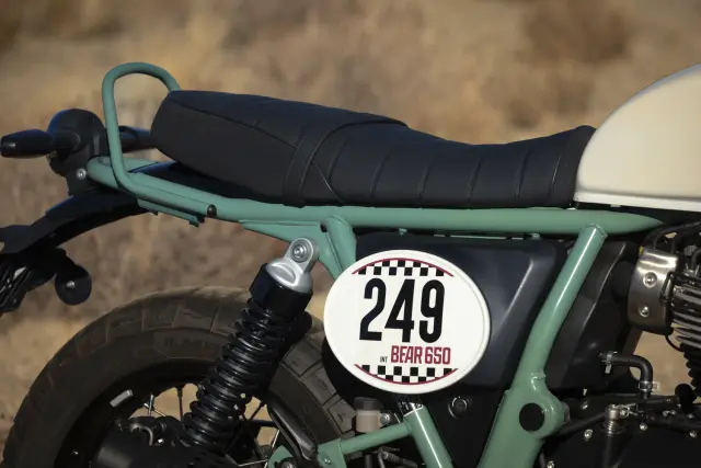 Royal Enfield Bear 650, fotografie 162