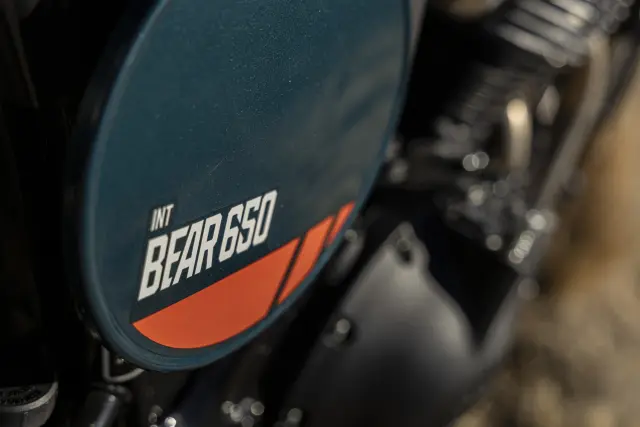 Royal Enfield Bear 650, fotografie 182