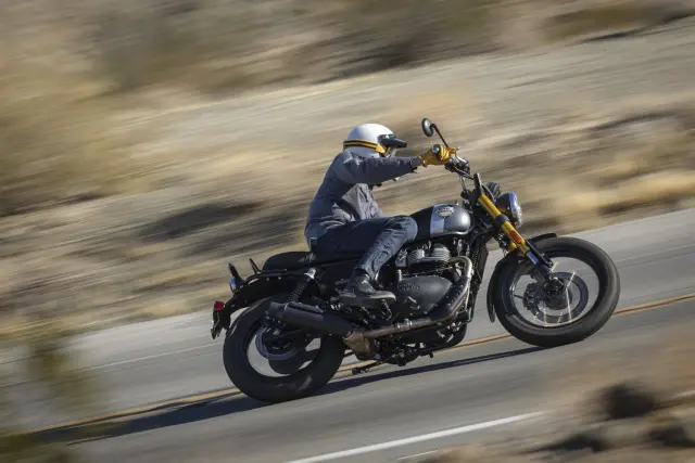 Royal Enfield Bear 650, fotografie 62
