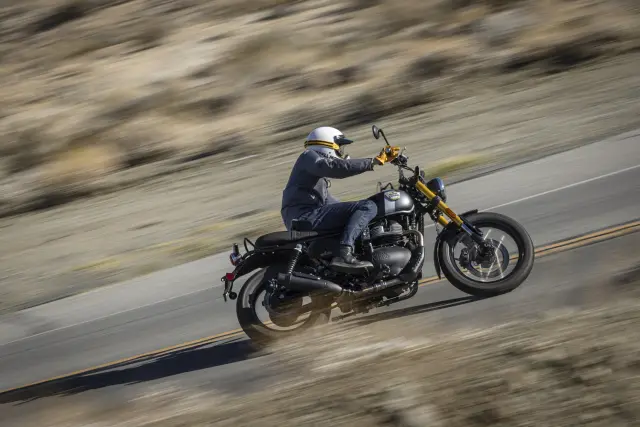 Royal Enfield Bear 650, fotografie 64