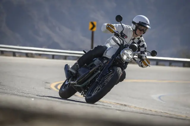 Royal Enfield Bear 650, fotografie 85