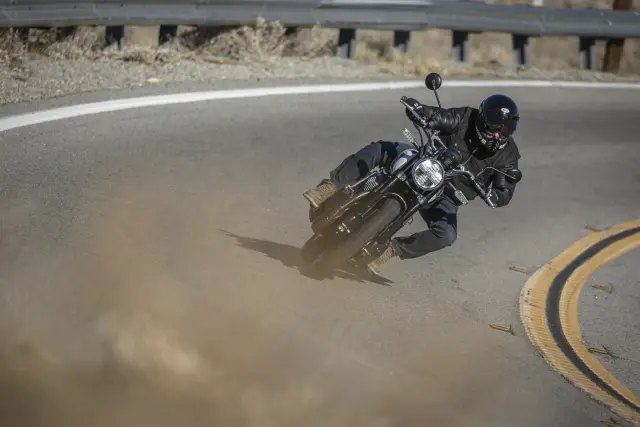 Royal Enfield Bear 650, fotografie 110
