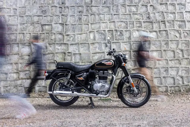 Royal Enfield Bullet 650, fotografie 3