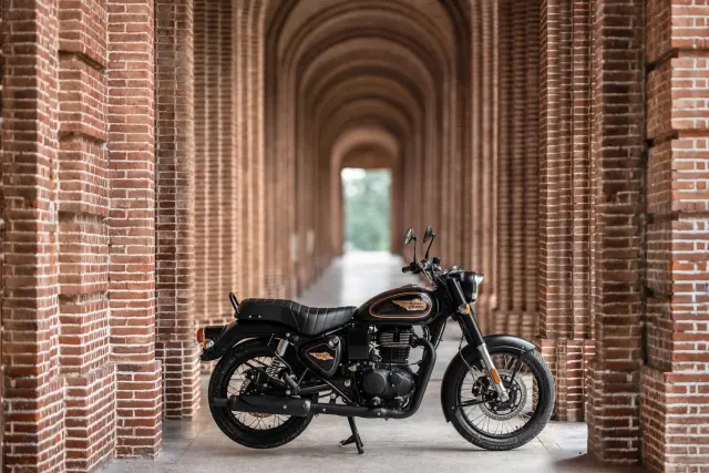 Royal Enfield Bullet 650 na cestě