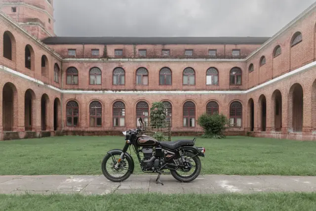 Royal Enfield Bullet 650, fotografie 13