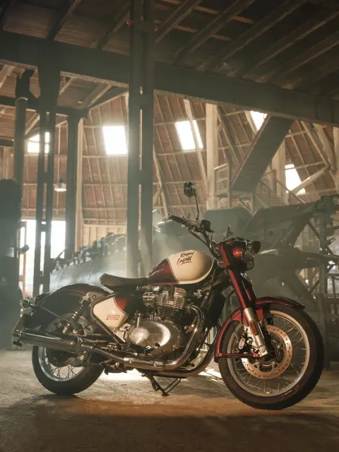 Royal Enfield Classic 650, fotografie 21