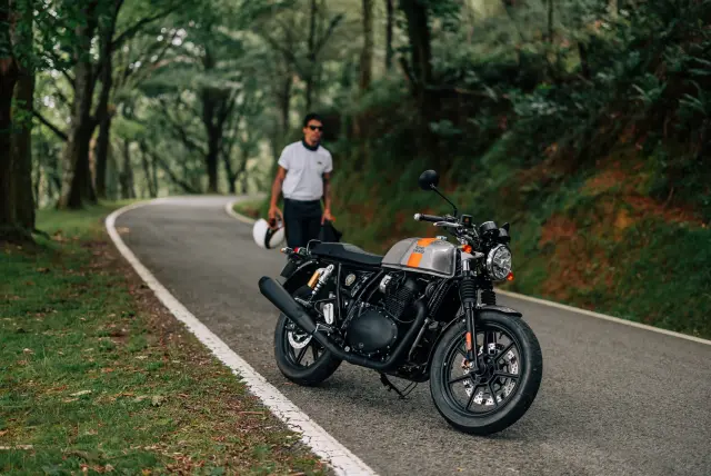 Royal Enfield Continental GT 650, fotografie 4