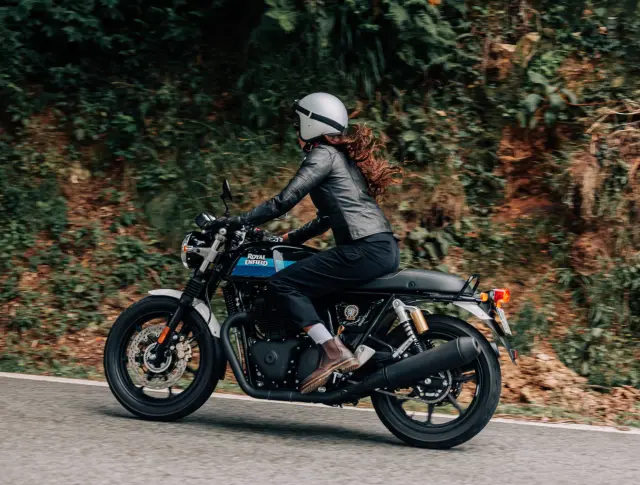 Royal Enfield Continental GT 650, fotografie 17