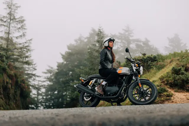 Royal Enfield Continental GT 650, fotografie 33