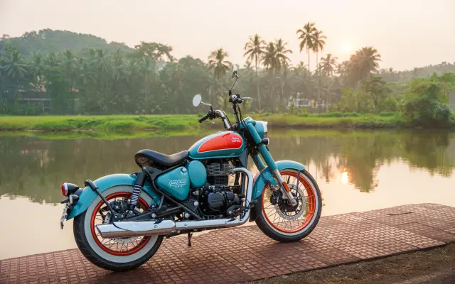 Royal Enfield Goan Classic 350 na cestě