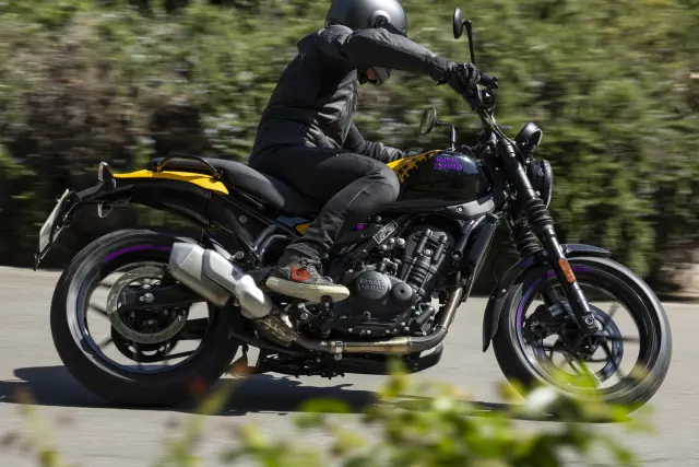 Royal Enfield Guerrilla 450, fotografie 23