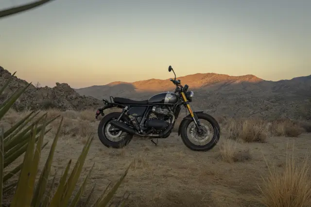Royal Enfield Bear 650, fotografie 4