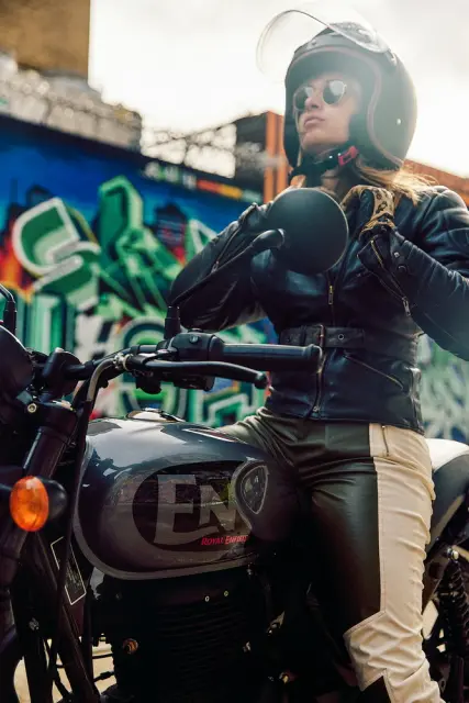 Royal Enfield Hunter 350, fotografie 24