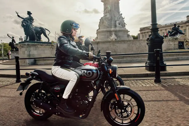 Royal Enfield Hunter 350, fotografie 35