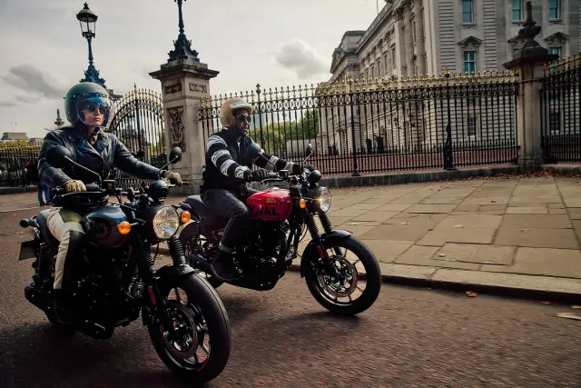 Royal Enfield Hunter 350 na cestě