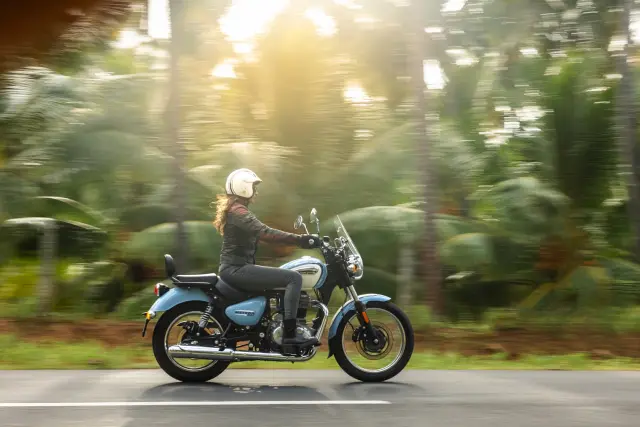 Royal Enfield Meteor 350, fotografie 12