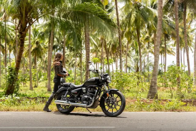Royal Enfield Meteor 350, fotografie 64