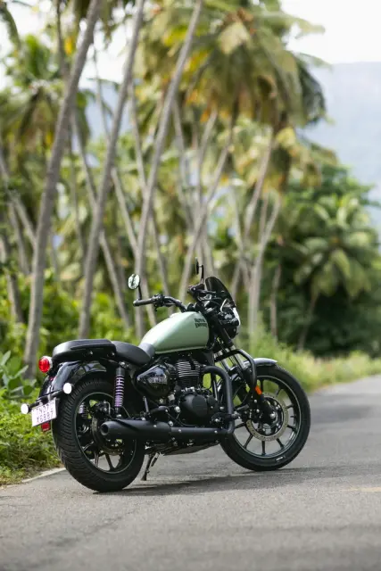 Royal Enfield Meteor 350, fotografie 108