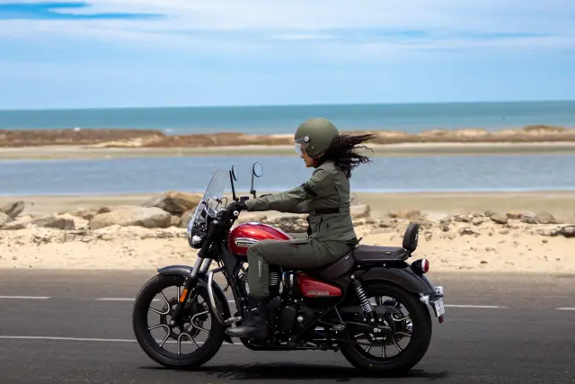 Royal Enfield Meteor 350, fotografie 119