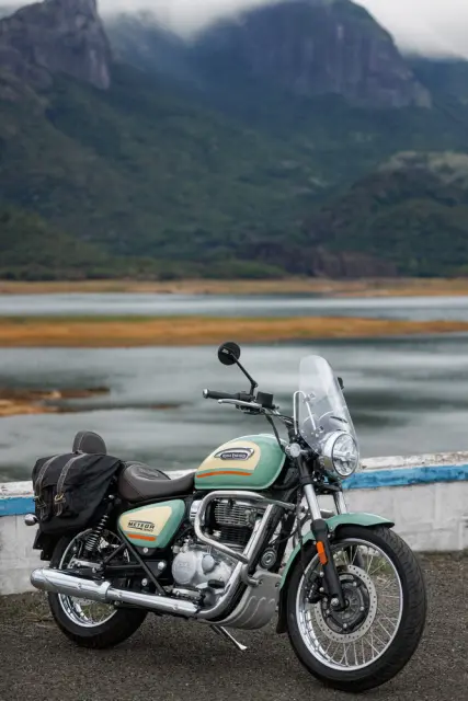 Royal Enfield Meteor 350, fotografie 144