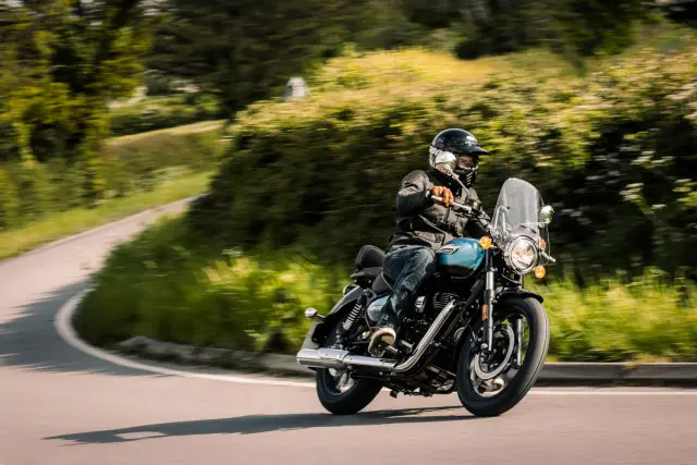 Royal Enfield Meteor 350, fotografie 183