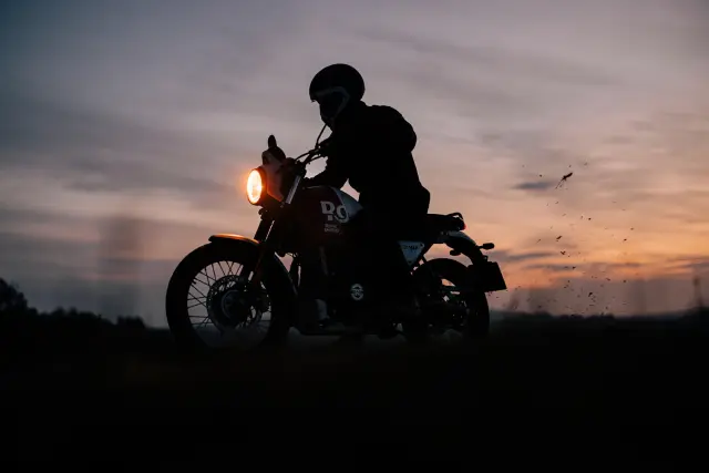 Royal Enfield Scram 411, fotografie 26