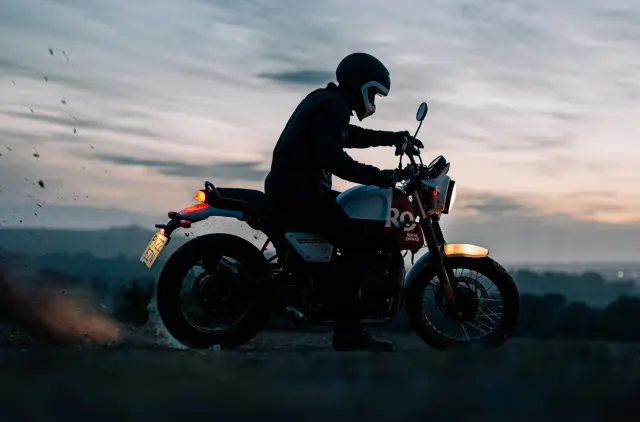 Royal Enfield Scram 411, fotografie 31