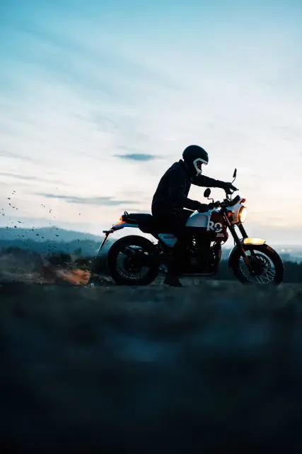Royal Enfield Scram 411, fotografie 33