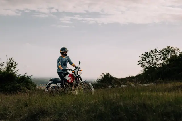 Royal Enfield Scram 411, fotografie 44