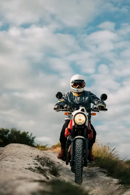 Royal Enfield Scram 411, fotografie 58