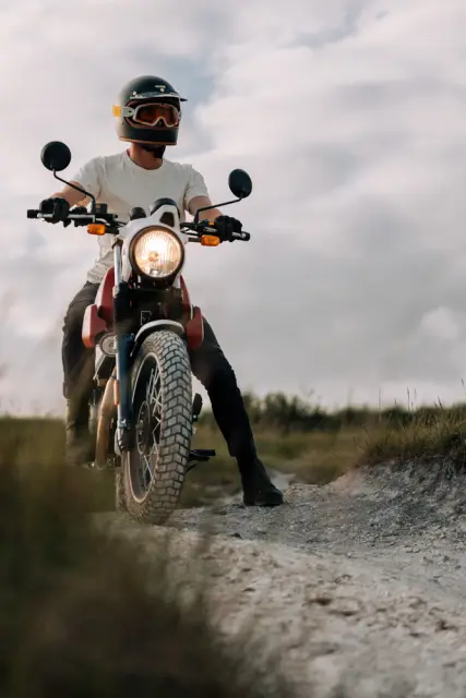Royal Enfield Scram 411, fotografie 62