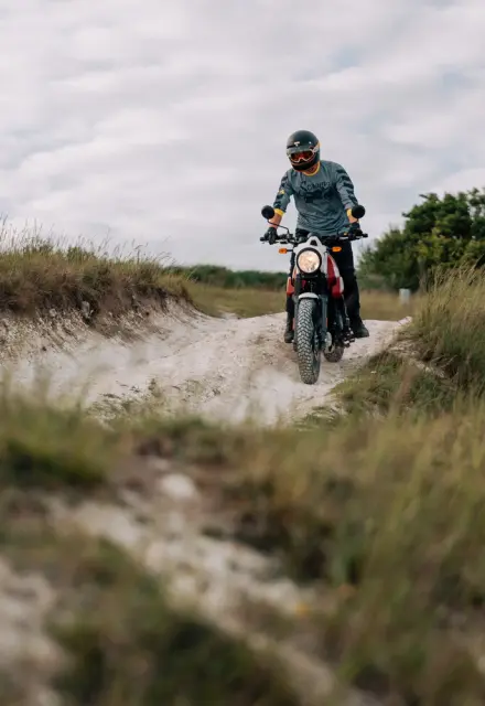 Royal Enfield Scram 411, fotografie 66