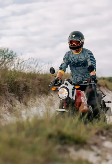 Royal Enfield Scram 411, fotografie 67