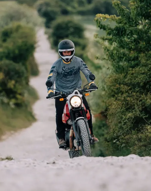 Royal Enfield Scram 411, fotografie 74