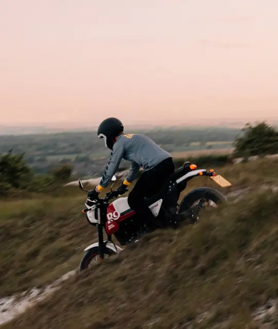 Royal Enfield Scram 411, fotografie 77