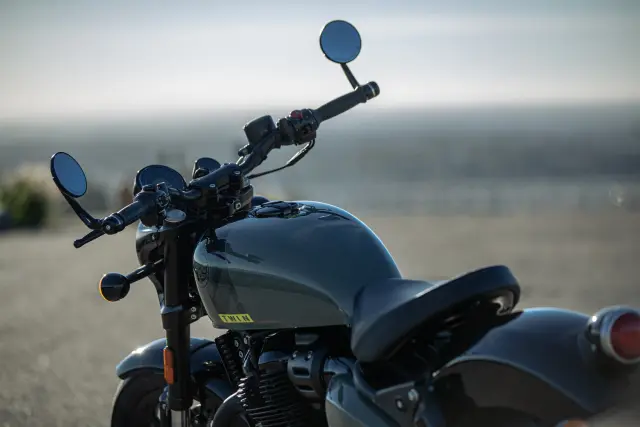 Royal Enfield Shotgun 650, fotografie 4