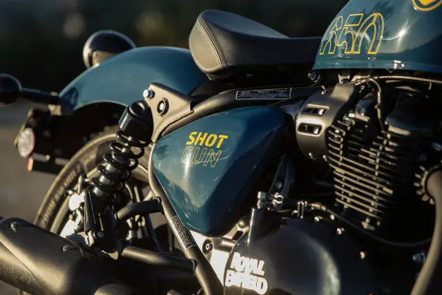 Royal Enfield Shotgun 650, fotografie 33