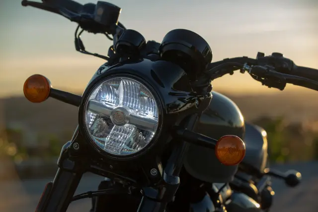 Royal Enfield Shotgun 650, fotografie 45