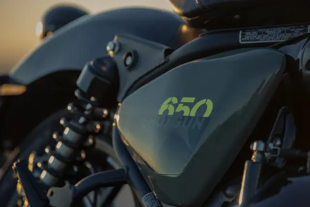 Royal Enfield Shotgun 650, fotografie 46