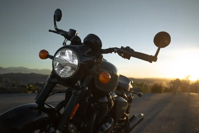 Royal Enfield Shotgun 650 na cestě