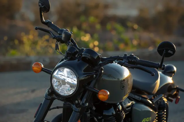 Royal Enfield Shotgun 650, fotografie 58