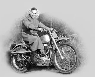 Royal Enfield 1948, dobová fotografie